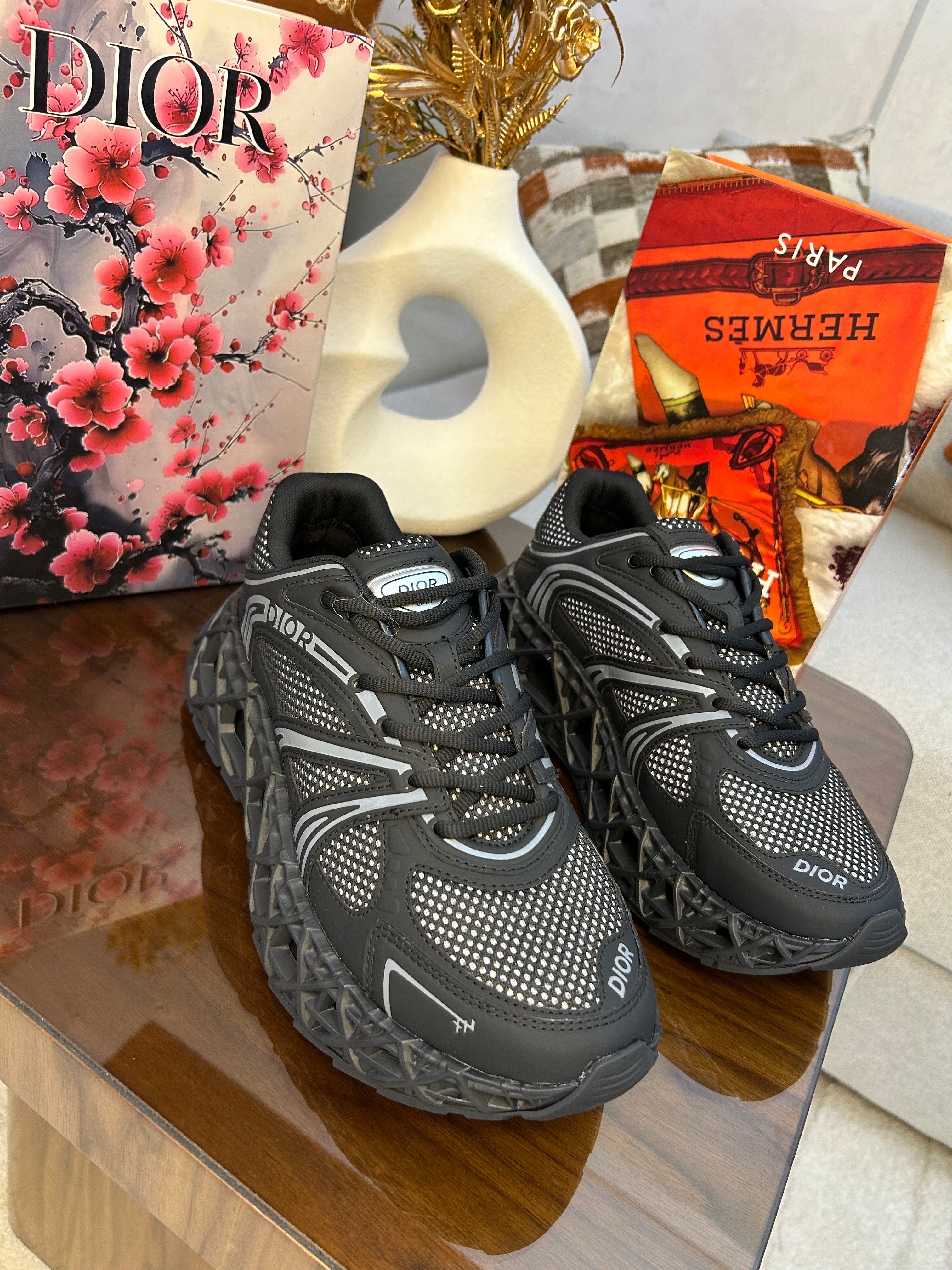 DIOR B35 NXXT